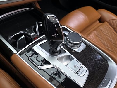 BMW 7 SERIES - 9