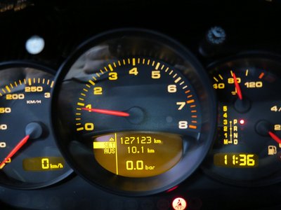 PORSCHE 911 - 8