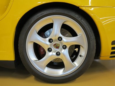 PORSCHE 911 - 6