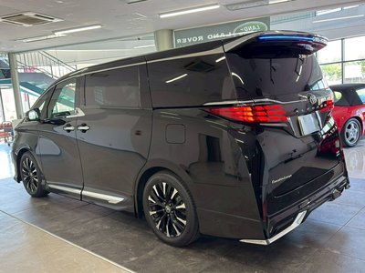 TOYOTA ALPHARD - 9