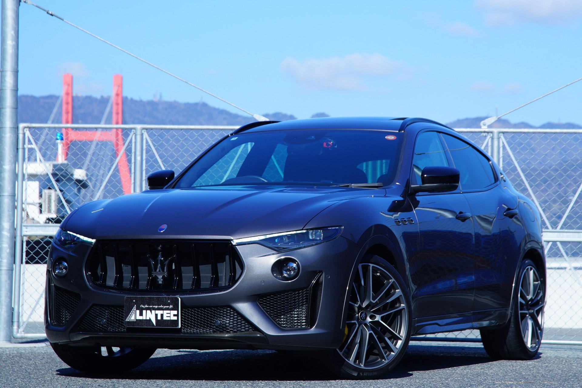 MASERATI LEVANTE - View 1
