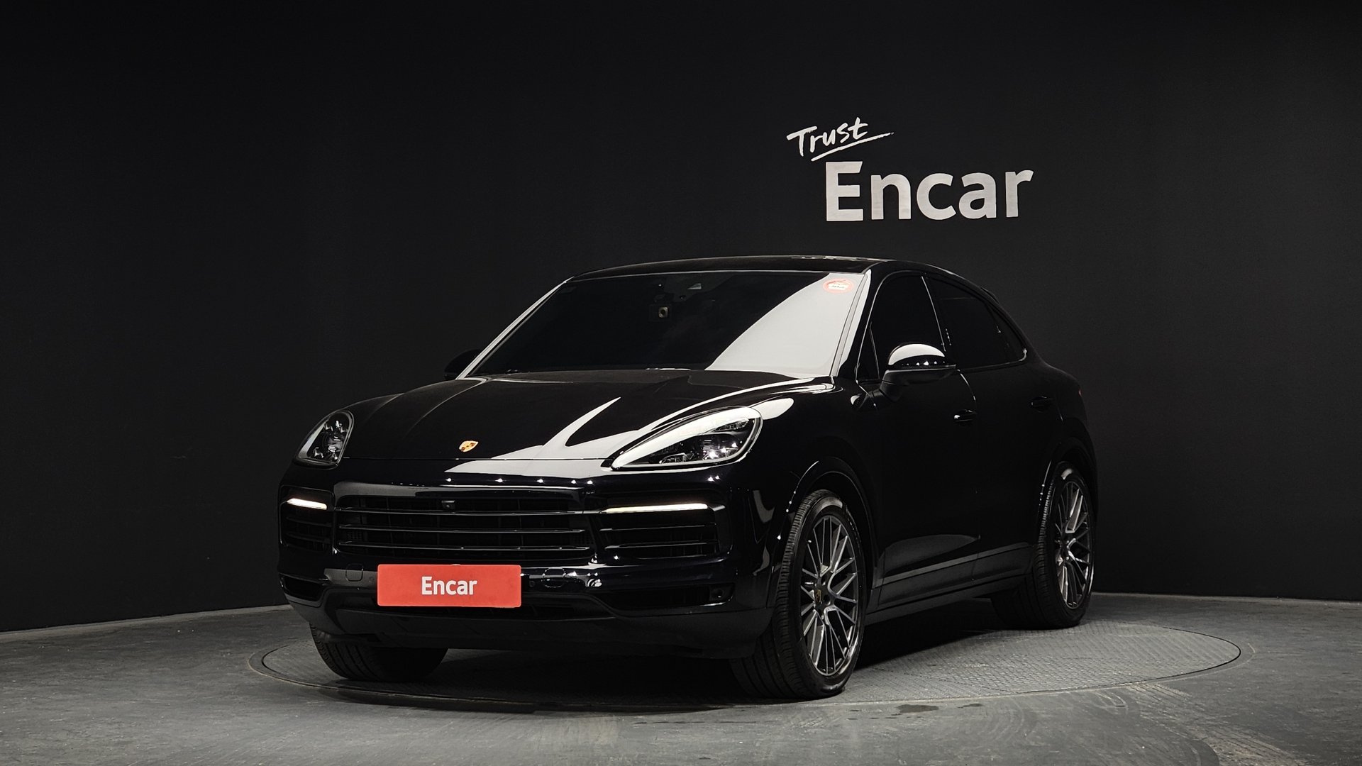 PORSCHE CAYENNE - View 1