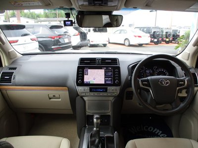 2023 Toyota LAND CRUISER PRADO 照片 9