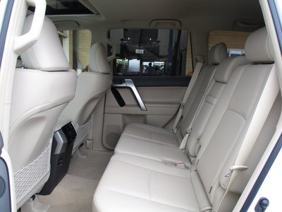 2023 Toyota LAND CRUISER PRADO 缩略图 31
