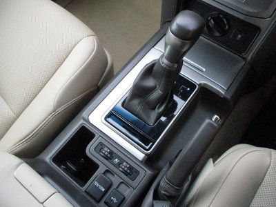2023 Toyota LAND CRUISER PRADO 缩略图 22
