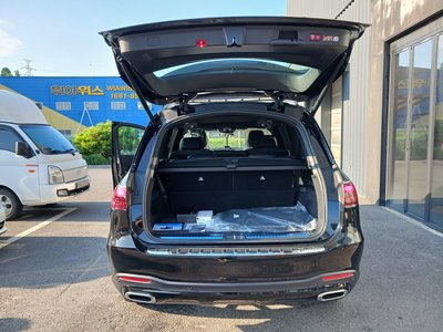 2026 Mercedes-BENZ GLS — миниатюра 17