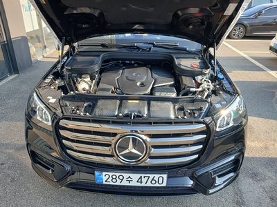 2026 Mercedes-BENZ GLS — миниатюра 11