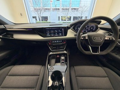 AUDI E-TRON GT QUATTRO - 3