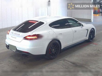 PORSCHE PANAMERA - 5