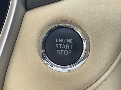 صورة مصغرة 31 لـ 2015 Toyota LAND CRUISER 200