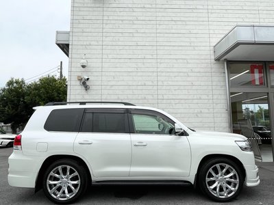 صورة مصغرة 14 لـ 2015 Toyota LAND CRUISER 200