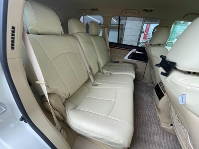 صورة مصغرة 42 لـ 2015 Toyota LAND CRUISER 200