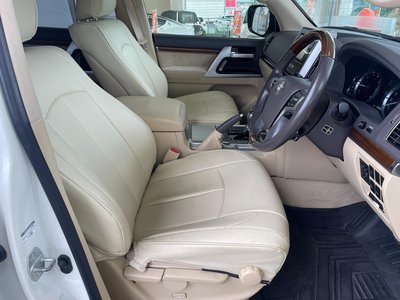 صورة مصغرة 39 لـ 2015 Toyota LAND CRUISER 200