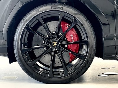 2021 Lamborghini URUS 照片 9
