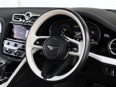 صورة 4 لـ 2023 Bentley BENTAYGA
