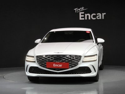GENESIS G80 (RG3) - 2