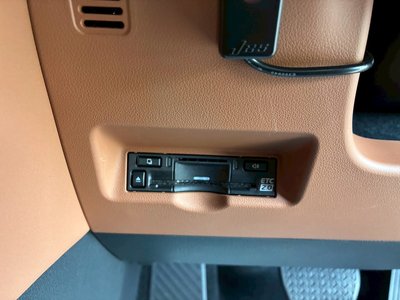 TOYOTA VELLFIRE - 10