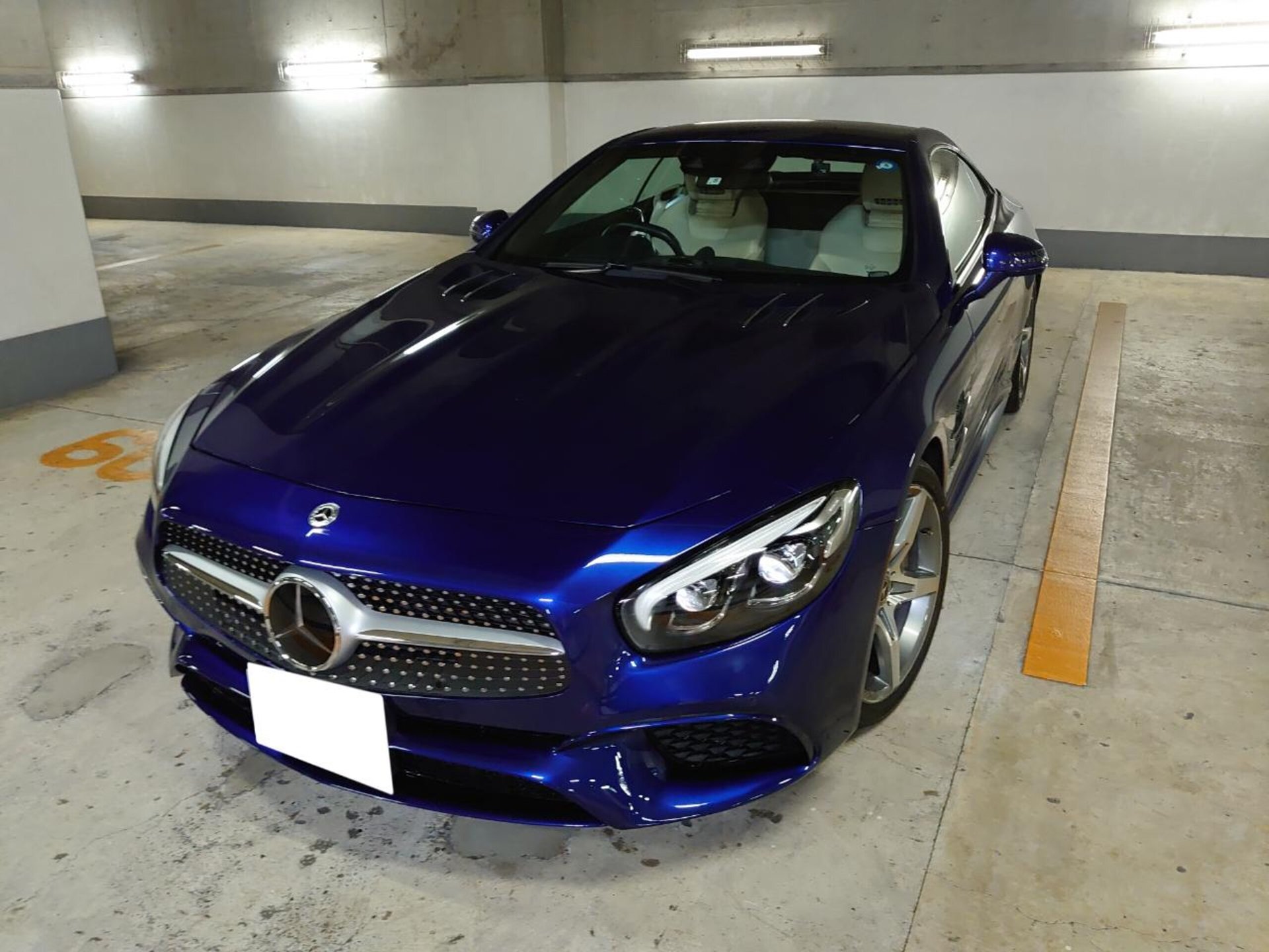 MERCEDES-BENZ SL - View 1