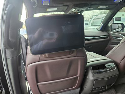 CADILLAC ESCALADE 5TH GENERATION - 9