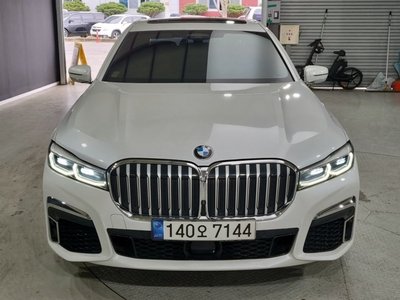 BMW 7 SERIES - 2