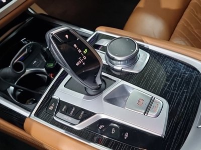 BMW 7 SERIES - 9