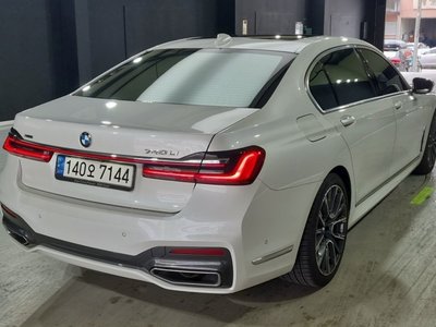 BMW 7 SERIES - 3