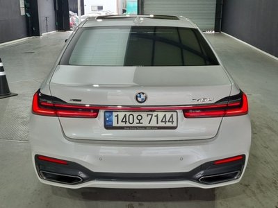 BMW 7 SERIES - 4
