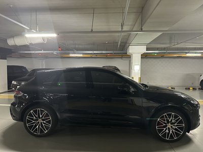 PORSCHE MACAN - 3