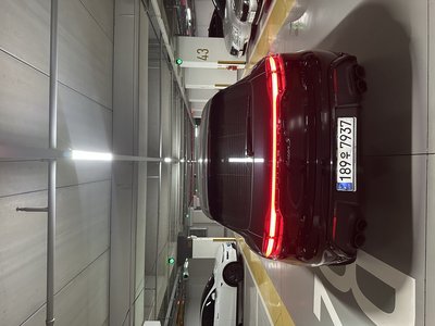 PORSCHE MACAN - 2