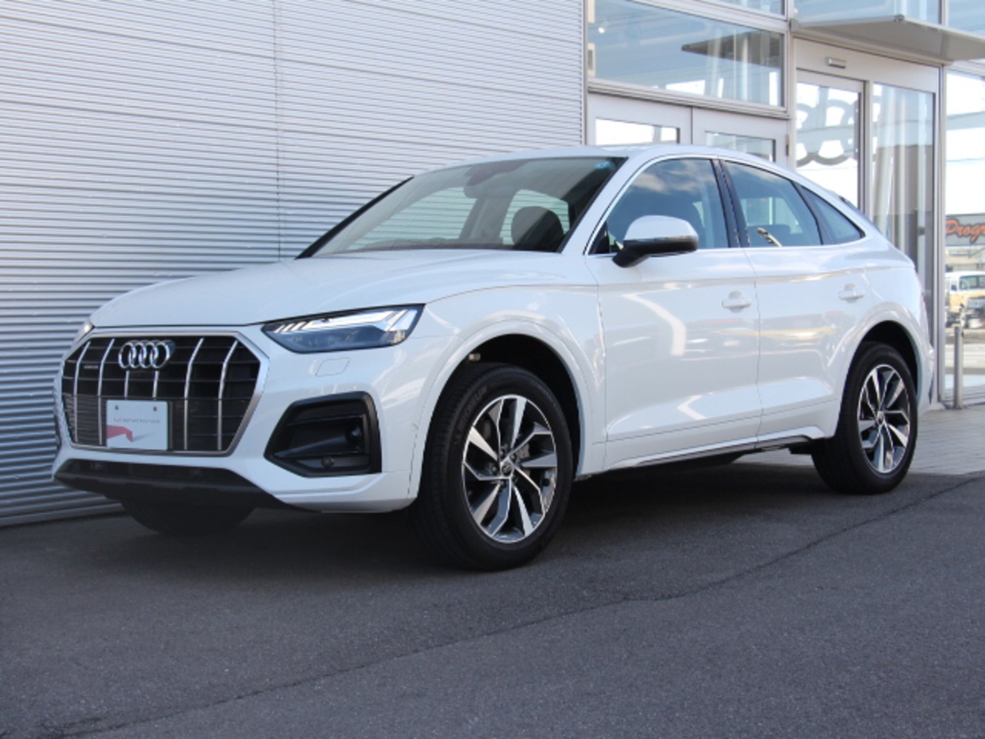 AUDI Q5 SPORTBACK - View 1
