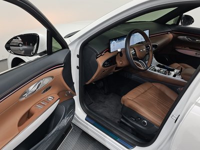 2026 Genesis GV70 — миниатюра 13