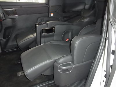 2024 Toyota ALPHARD 缩略图 23