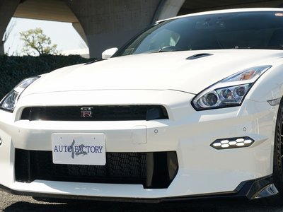 NISSAN GT-R - 9