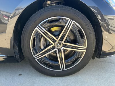 MERCEDES-BENZ EQE - 7