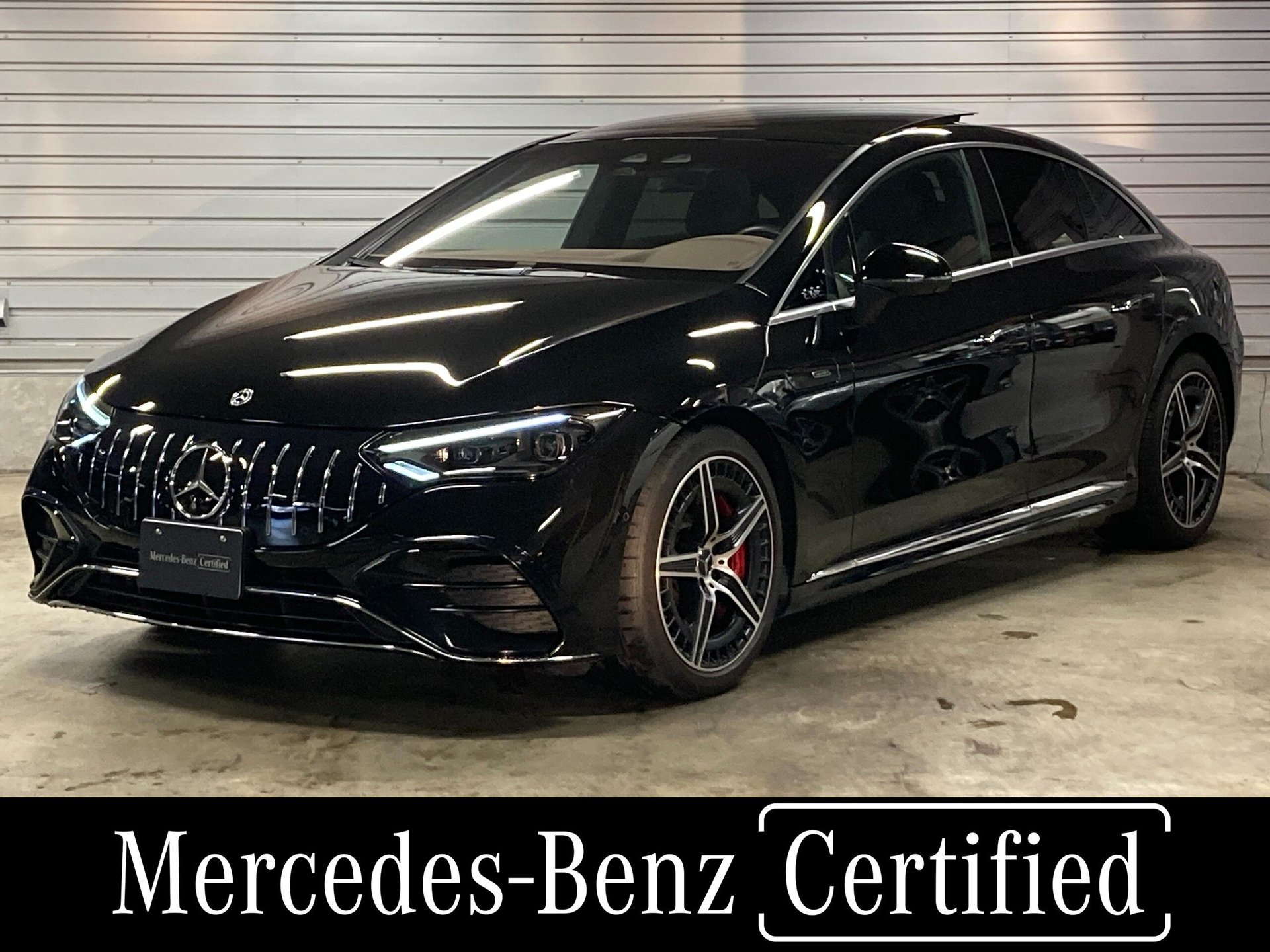 MERCEDES-BENZ EQE AMG - View 1