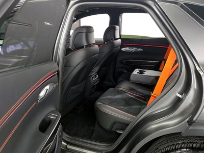 2025 Genesis GV70 — миниатюра 11