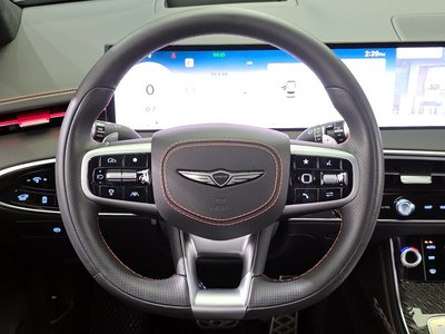 2025 Genesis GV70 — миниатюра 13