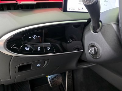 2025 Genesis GV70 — миниатюра 14