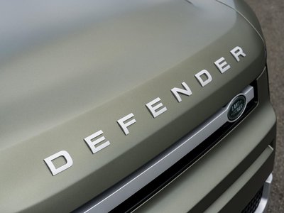 LAND ROVER DEFENDER - 9