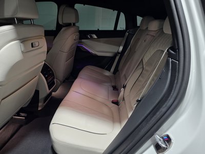2025 BMW X6 photo 10