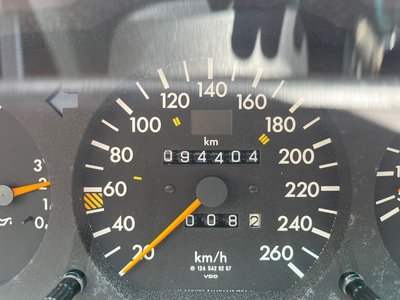 MERCEDES-BENZ E-CLASS - 7