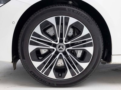 MERCEDES-BENZ E-CLASS - 6