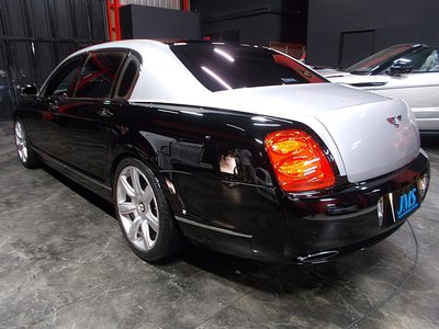 BENTLEY CONTINENTAL - 8