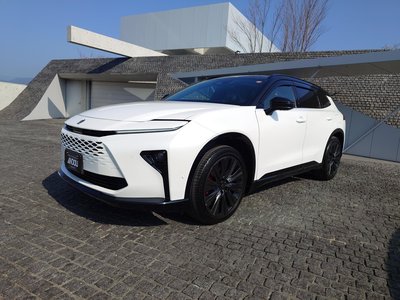 TOYOTA CROWN ESTATE - 4