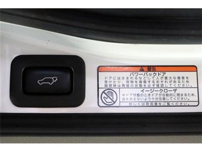 2016 Lexus LX 缩略图 28