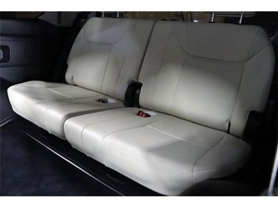 2016 Lexus LX 缩略图 39