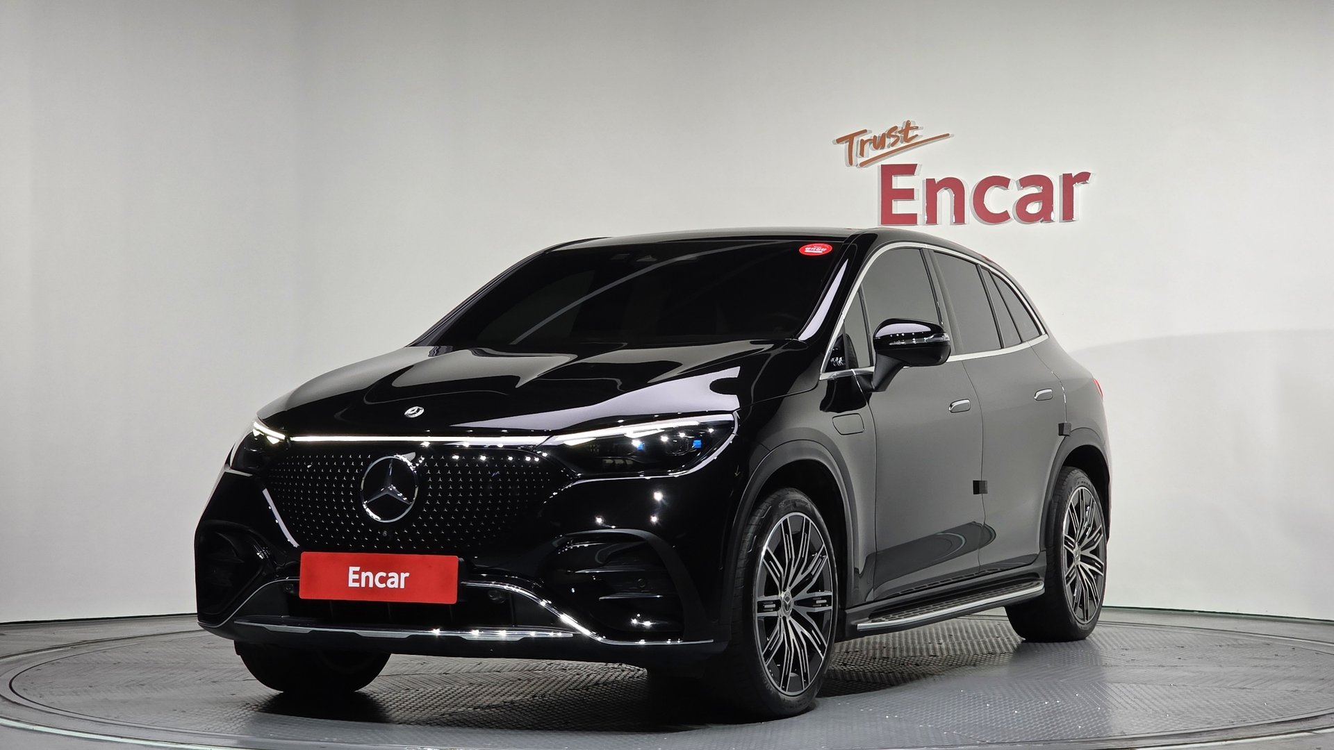 MERCEDES-BENZ EQE - View 1