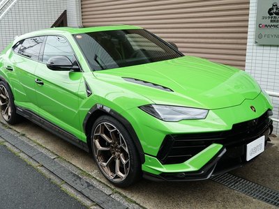 LAMBORGHINI URUS - 3