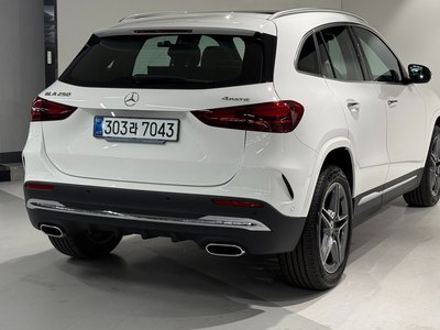 MERCEDES-BENZ GLA - 3