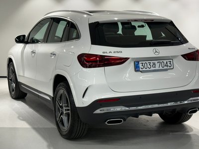 MERCEDES-BENZ GLA - 2